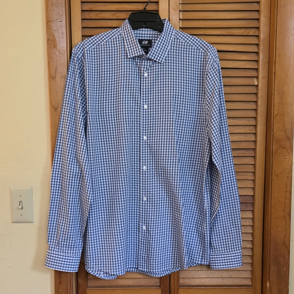 EUC H&M Men's Slim Fit Shirt Size Medium